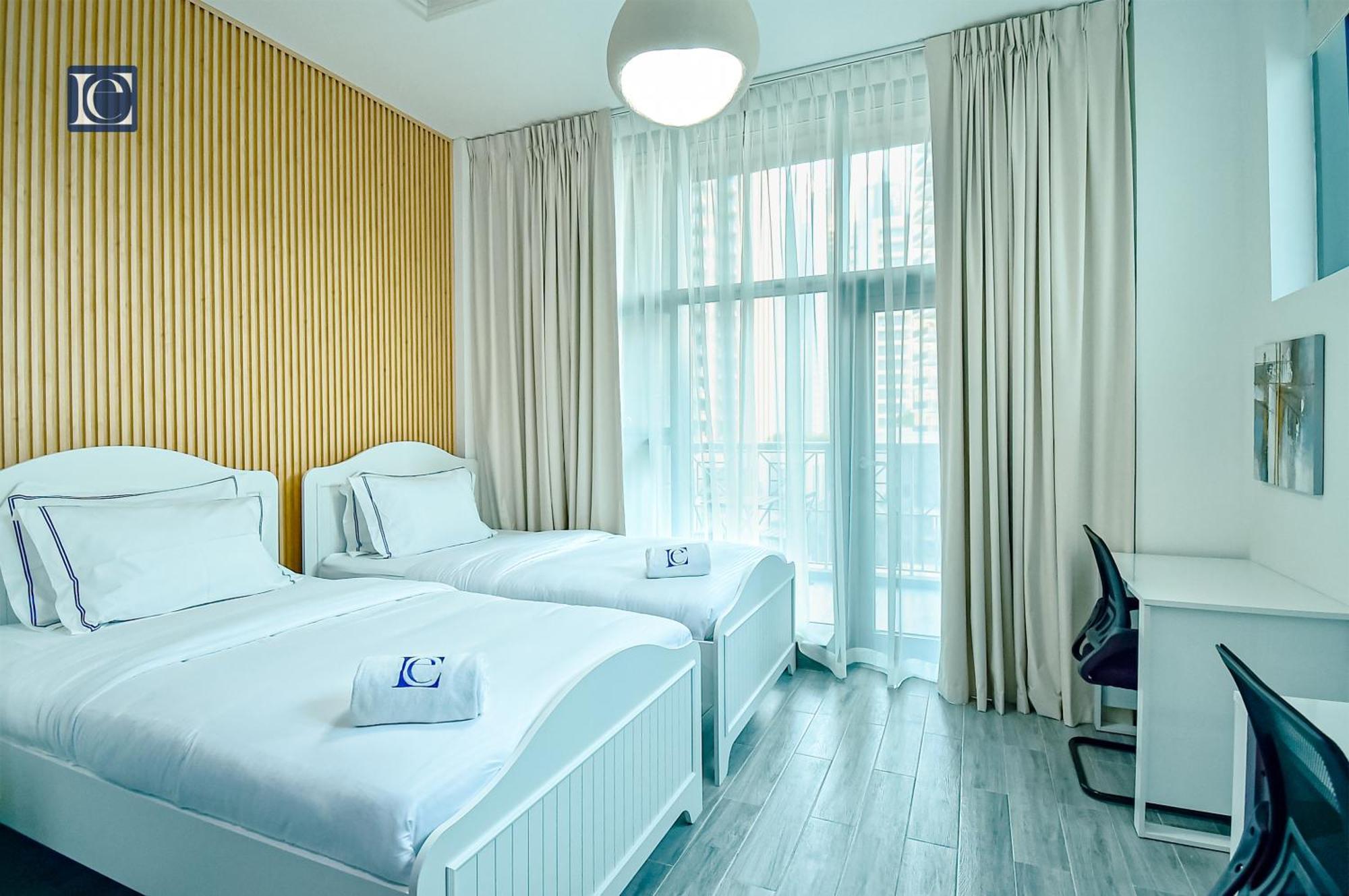 Luxury Escapes - Elegant 3br With 4 Balconies In 29 Blvd Dubai